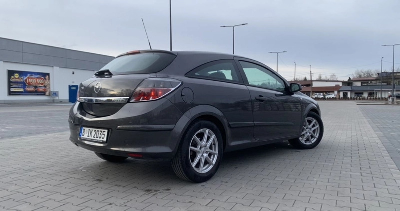 Opel Astra cena 8800 przebieg: 194000, rok produkcji 2009 z Piaseczno małe 46